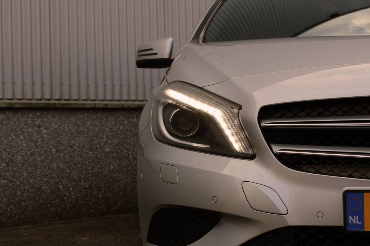 Mercedes-Benz A-Klasse Mercedes-Benz A-klasse A 180 Ambition Style Navi, Xenon, PARKTRONIC