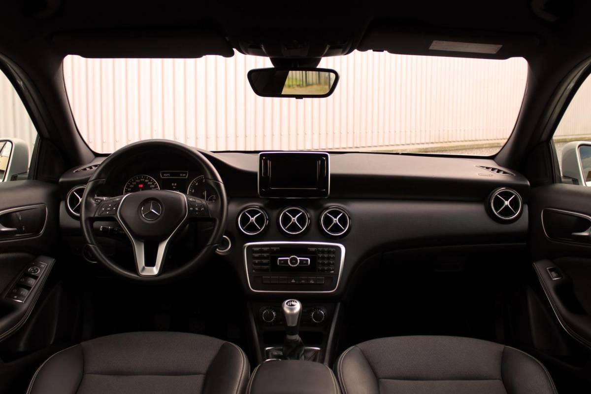 Mercedes-Benz A-Klasse Mercedes-Benz A-klasse A 180 Ambition Style Navi, Xenon, PARKTRONIC
