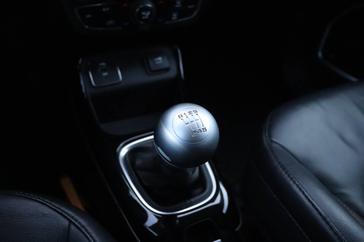 Jeep Compass Jeep Compass 1.4 MultiAir Opening Edition Plus | LEDER | MEMORY | STOEL/STUURVERW. | CAMERA | TREKHAAK | CRUISE | NAVI |