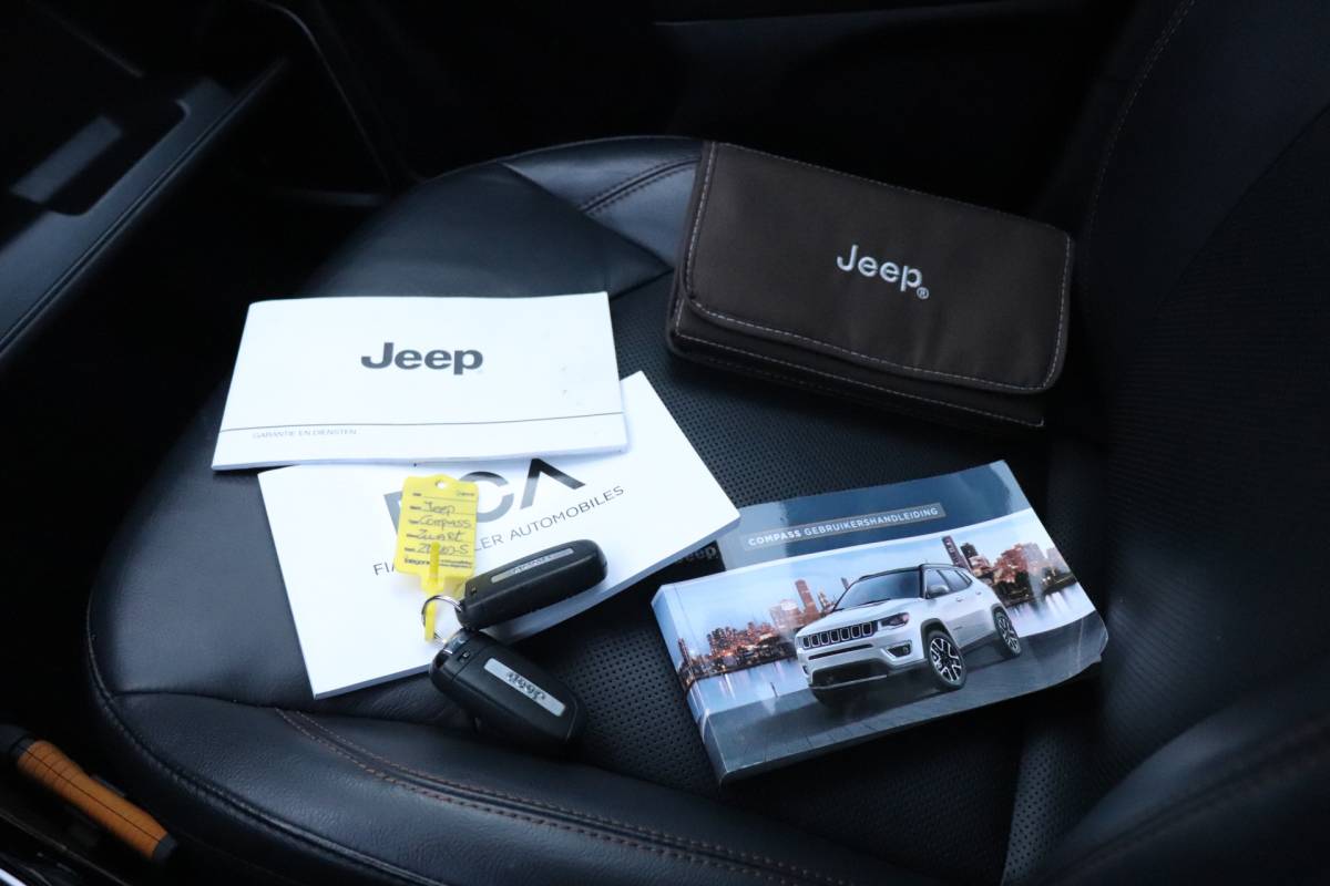 Jeep Compass Jeep Compass 1.4 MultiAir Opening Edition Plus | LEDER | MEMORY | STOEL/STUURVERW. | CAMERA | TREKHAAK | CRUISE | NAVI |