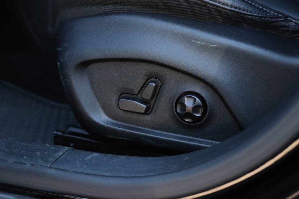 Jeep Compass Jeep Compass 1.4 MultiAir Opening Edition Plus | LEDER | MEMORY | STOEL/STUURVERW. | CAMERA | TREKHAAK | CRUISE | NAVI |