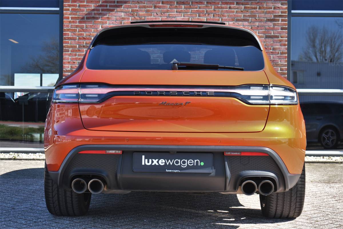 Porsche Macan Porsche Macan T 2.0 PDK Pano Luchtvering ACC Bose Papaya-orange
