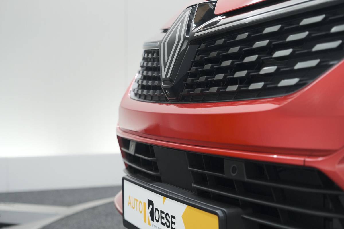 Renault Clio Renault Clio 1.6 E-Tech Full Hybrid 145 techno | 360 Camera | Bose Audio | Stoelverwarming | 9.3 Inch Groot Scherm
