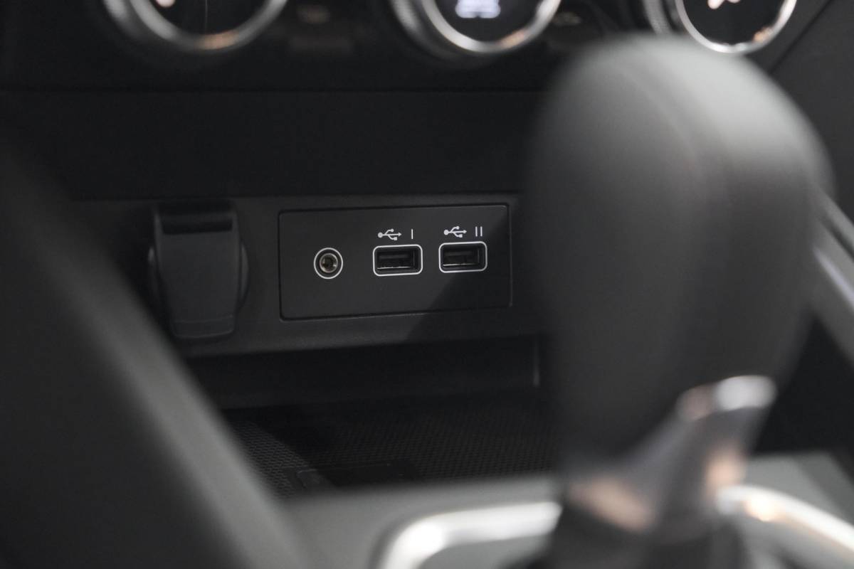 Renault Clio Renault Clio 1.6 E-Tech Full Hybrid 145 techno | 360 Camera | Bose Audio | Stoelverwarming | 9.3 Inch Groot Scherm