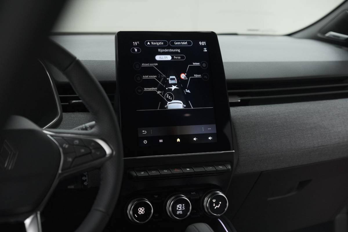 Renault Clio Renault Clio 1.6 E-Tech Full Hybrid 145 techno | 360 Camera | Bose Audio | Stoelverwarming | 9.3 Inch Groot Scherm