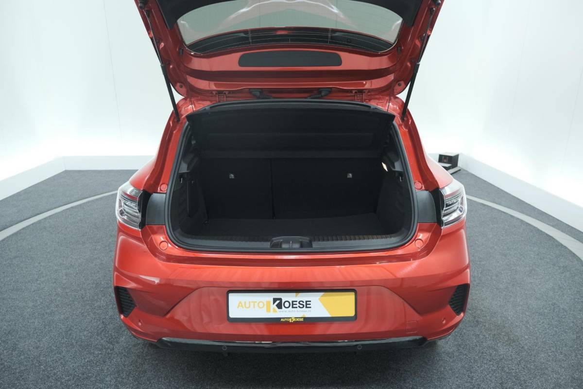 Renault Clio Renault Clio 1.6 E-Tech Full Hybrid 145 techno | 360 Camera | Bose Audio | Stoelverwarming | 9.3 Inch Groot Scherm