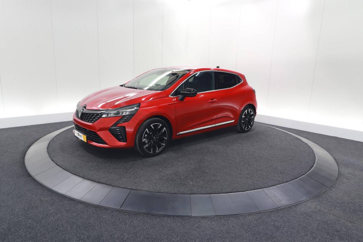 Renault Clio Renault Clio 1.6 E-Tech Full Hybrid 145 techno | 360 Camera | Bose Audio | Stoelverwarming | 9.3 Inch Groot Scherm