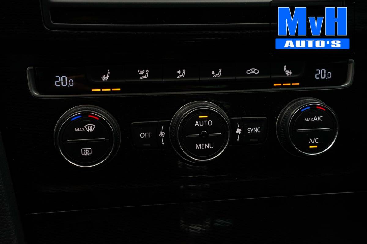 Volkswagen Golf Volkswagen Golf 1.4 TSI GTE|PANO|CAMERA|TREKHAAK|CARPLAY|NAP