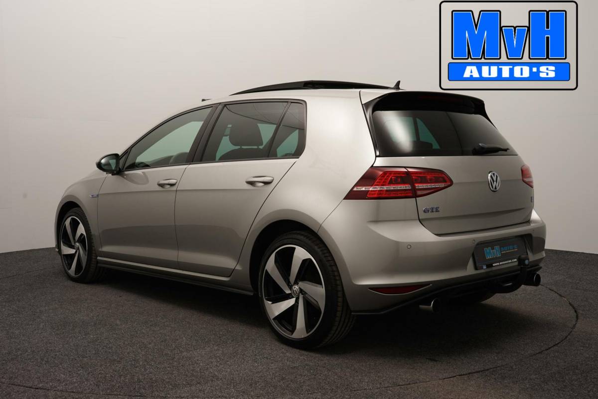 Volkswagen Golf Volkswagen Golf 1.4 TSI GTE|PANO|CAMERA|TREKHAAK|CARPLAY|NAP