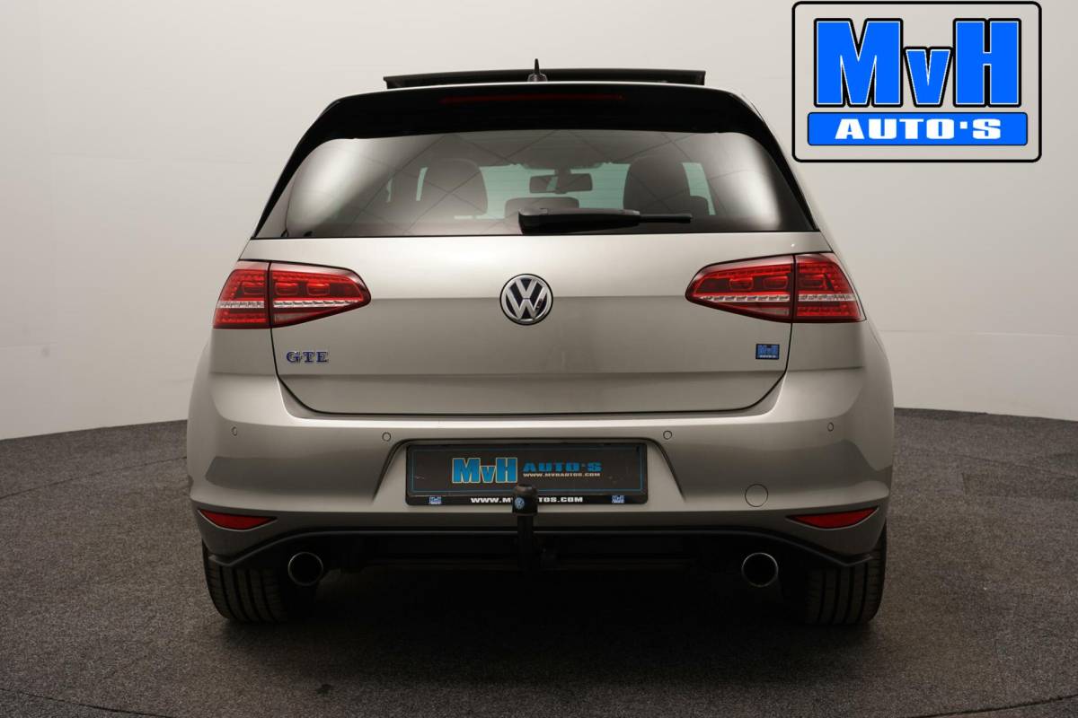 Volkswagen Golf Volkswagen Golf 1.4 TSI GTE|PANO|CAMERA|TREKHAAK|CARPLAY|NAP