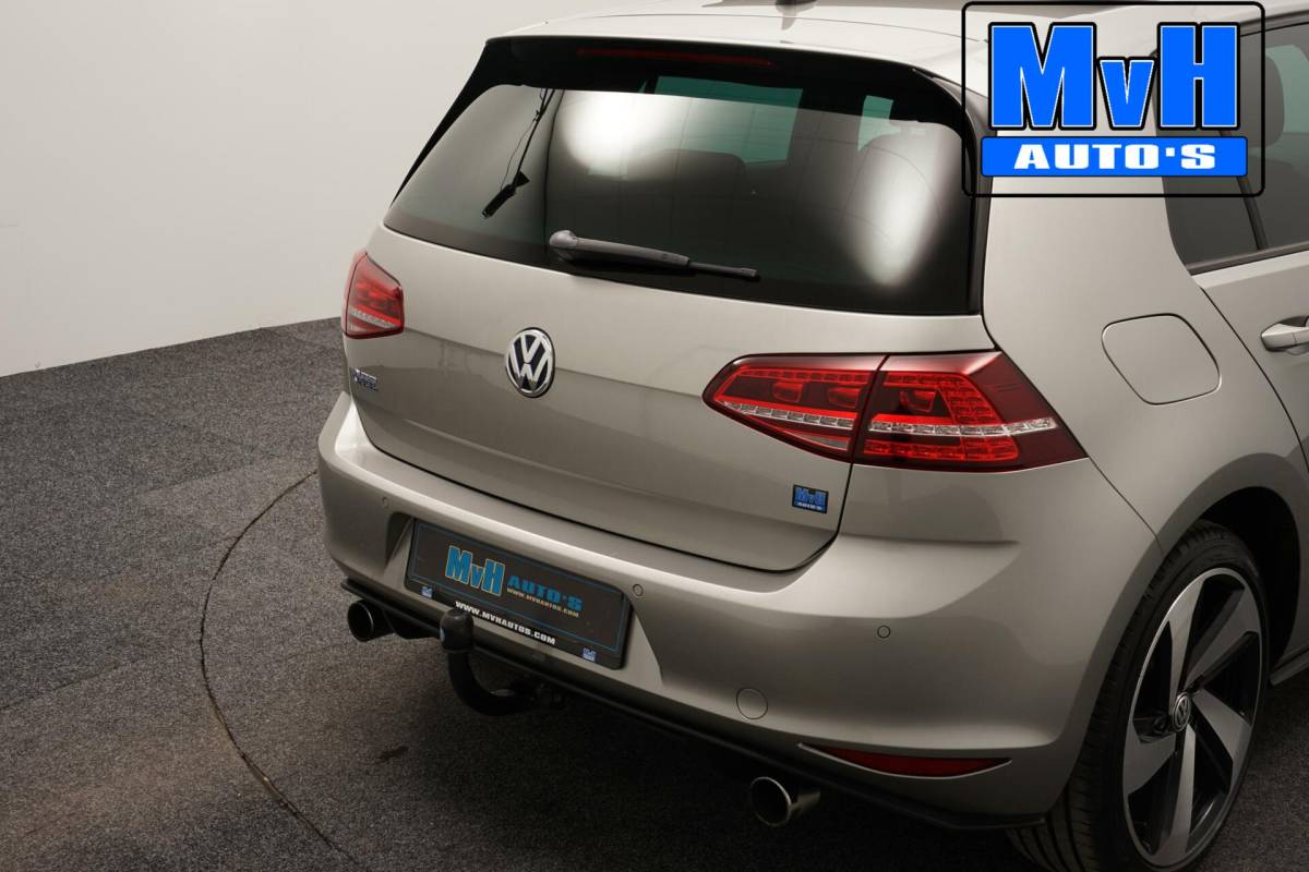 Volkswagen Golf Volkswagen Golf 1.4 TSI GTE|PANO|CAMERA|TREKHAAK|CARPLAY|NAP
