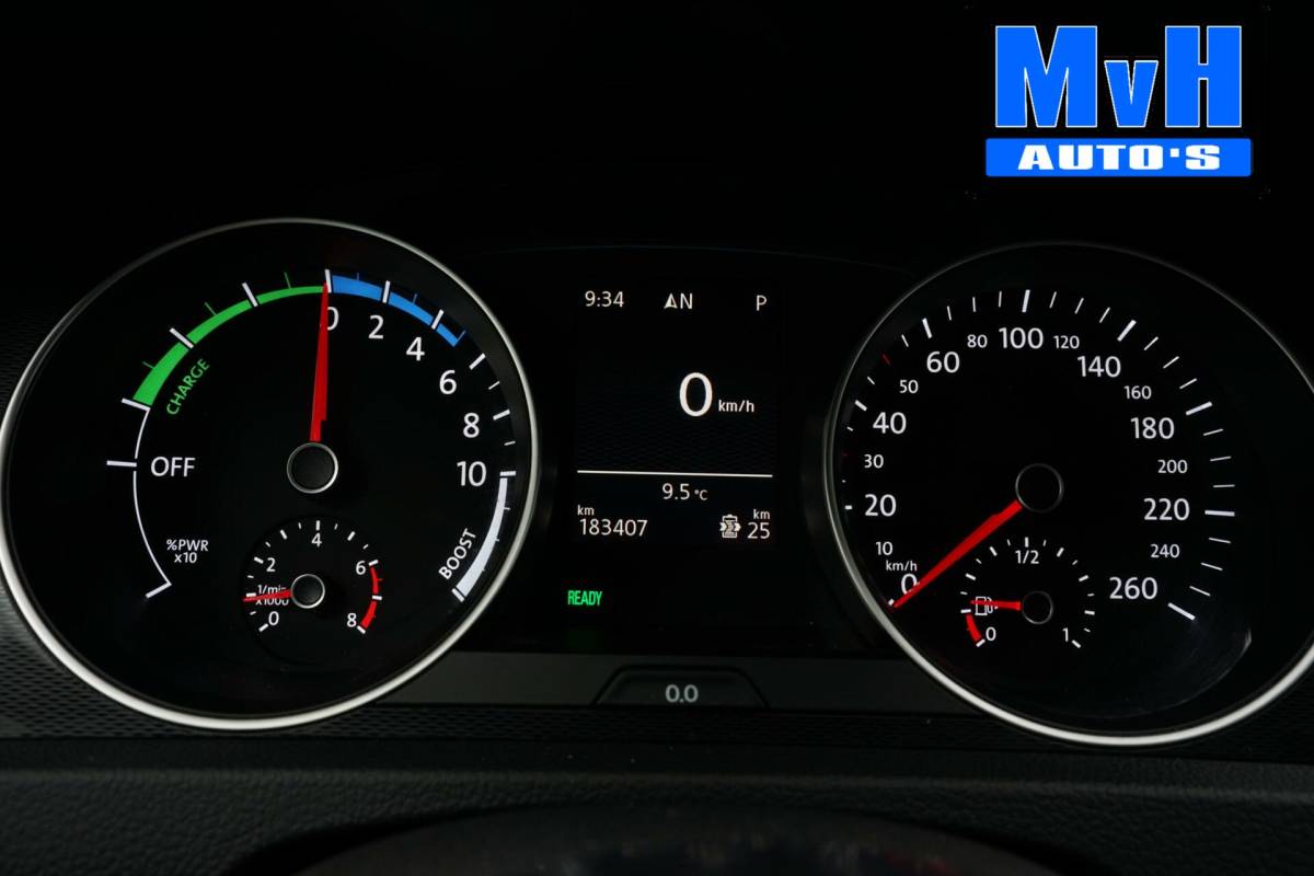 Volkswagen Golf Volkswagen Golf 1.4 TSI GTE|PANO|CAMERA|TREKHAAK|CARPLAY|NAP