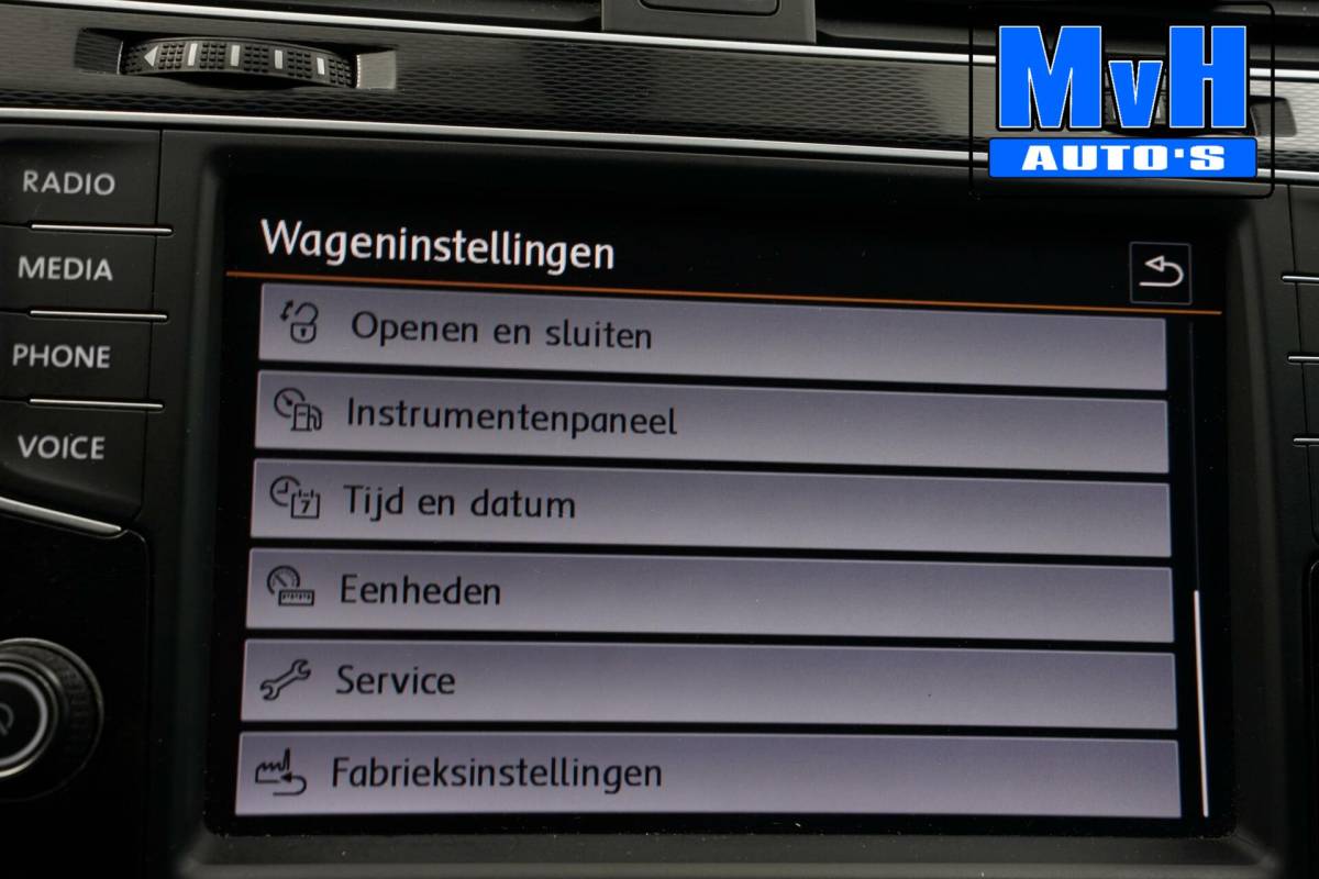 Volkswagen Golf Volkswagen Golf 1.4 TSI GTE|PANO|CAMERA|TREKHAAK|CARPLAY|NAP