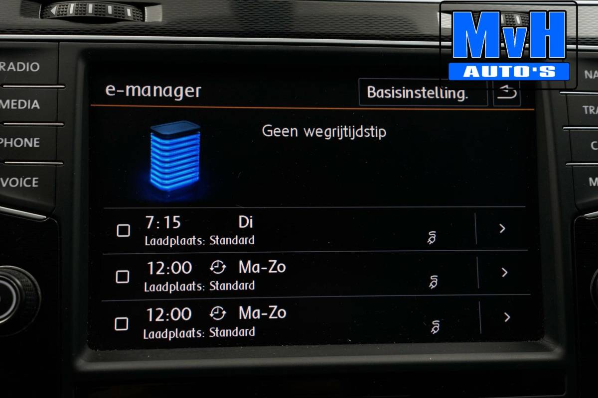 Volkswagen Golf Volkswagen Golf 1.4 TSI GTE|PANO|CAMERA|TREKHAAK|CARPLAY|NAP