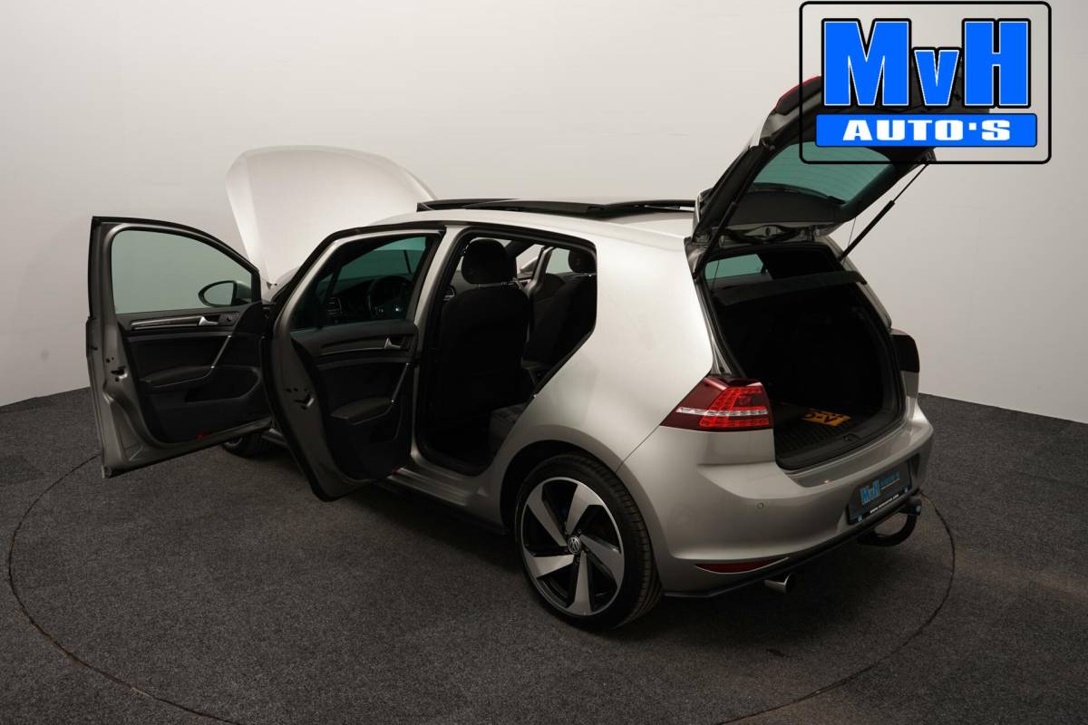Volkswagen Golf Volkswagen Golf 1.4 TSI GTE|PANO|CAMERA|TREKHAAK|CARPLAY|NAP