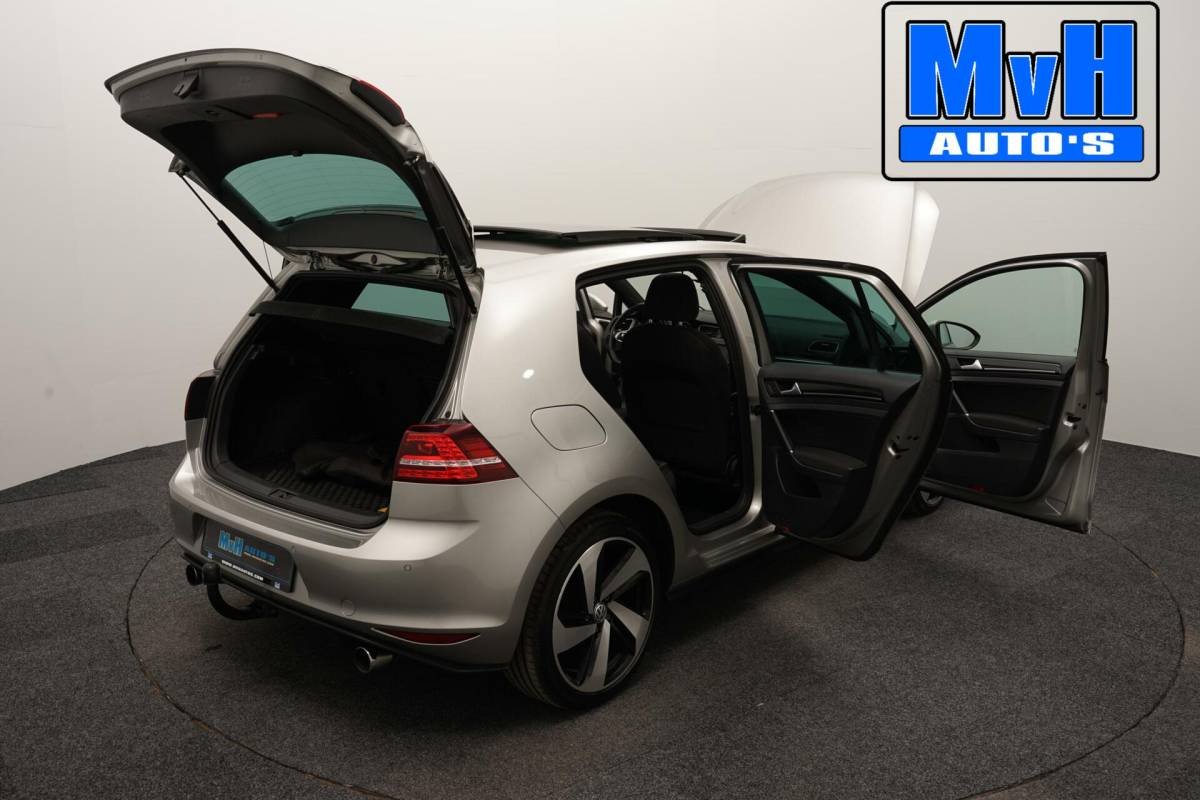Volkswagen Golf Volkswagen Golf 1.4 TSI GTE|PANO|CAMERA|TREKHAAK|CARPLAY|NAP