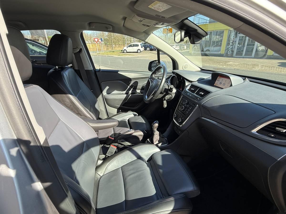 Opel Mokka Opel Mokka 1.4 T Cosmo | Leder | Sportstoelen | Navi | DAB | Stoel- en stuurverwarming | PDC v+a incl. Camera | Trekhaak