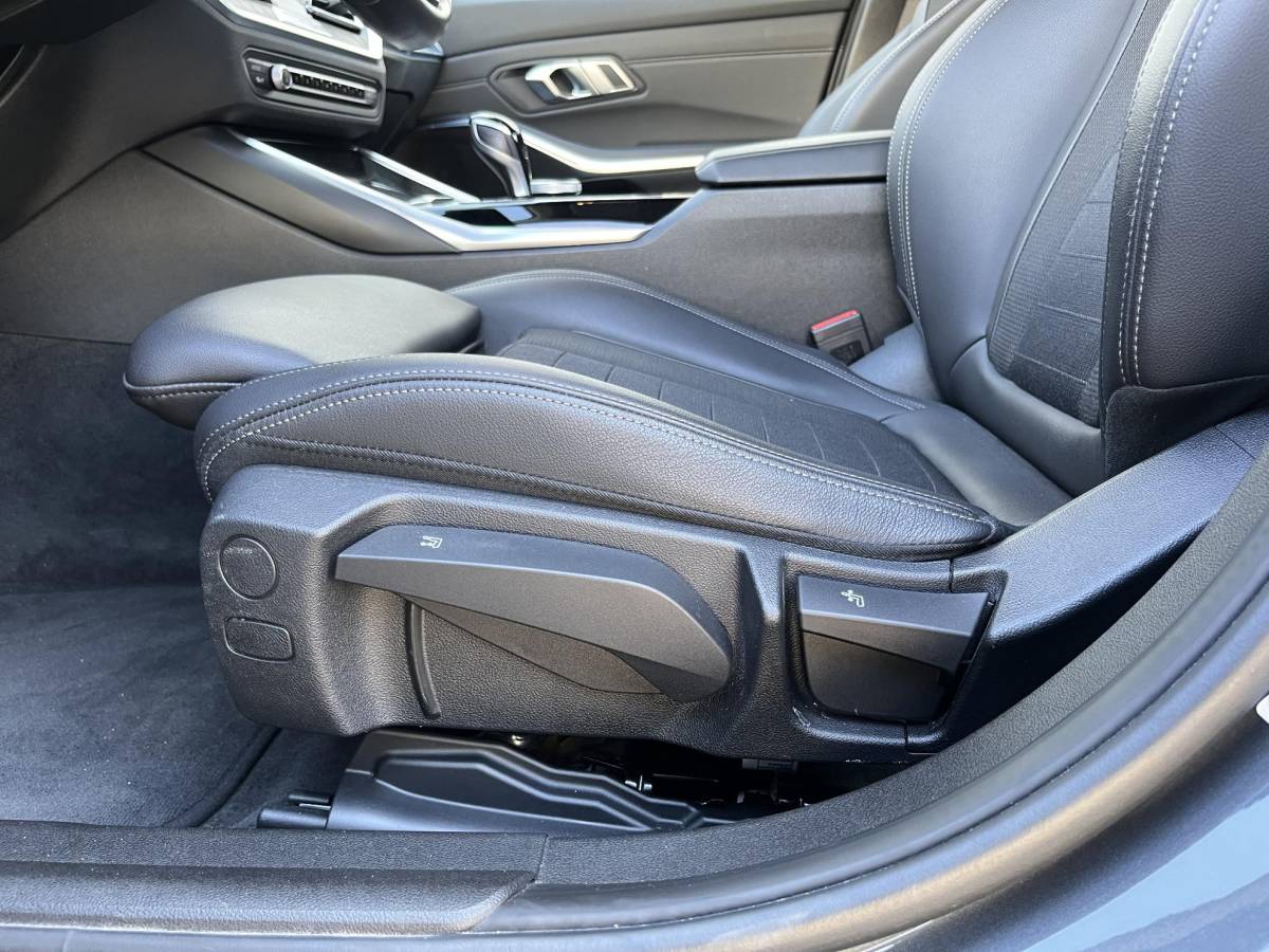 BMW 3 Serie BMW 3-serie 330e | Navi/Adapt.Cruise/PDC V+A/Clima/17″/Apple CarPlay-Android Auto
