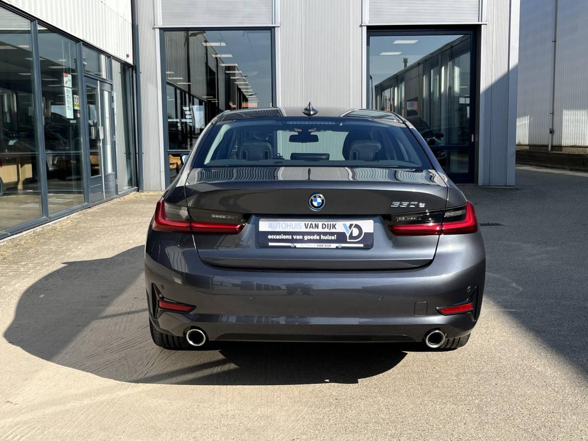 BMW 3 Serie BMW 3-serie 330e | Navi/Adapt.Cruise/PDC V+A/Clima/17″/Apple CarPlay-Android Auto