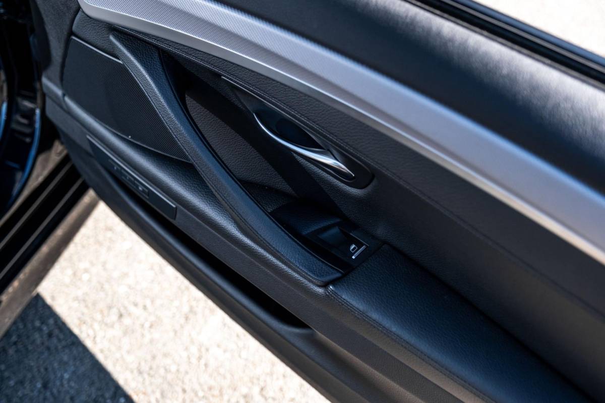 BMW 5 Serie BMW 5-serie Touring 535xd M-Sport Luxury Edion I Hud I Pano I Leder I Trekhaak I