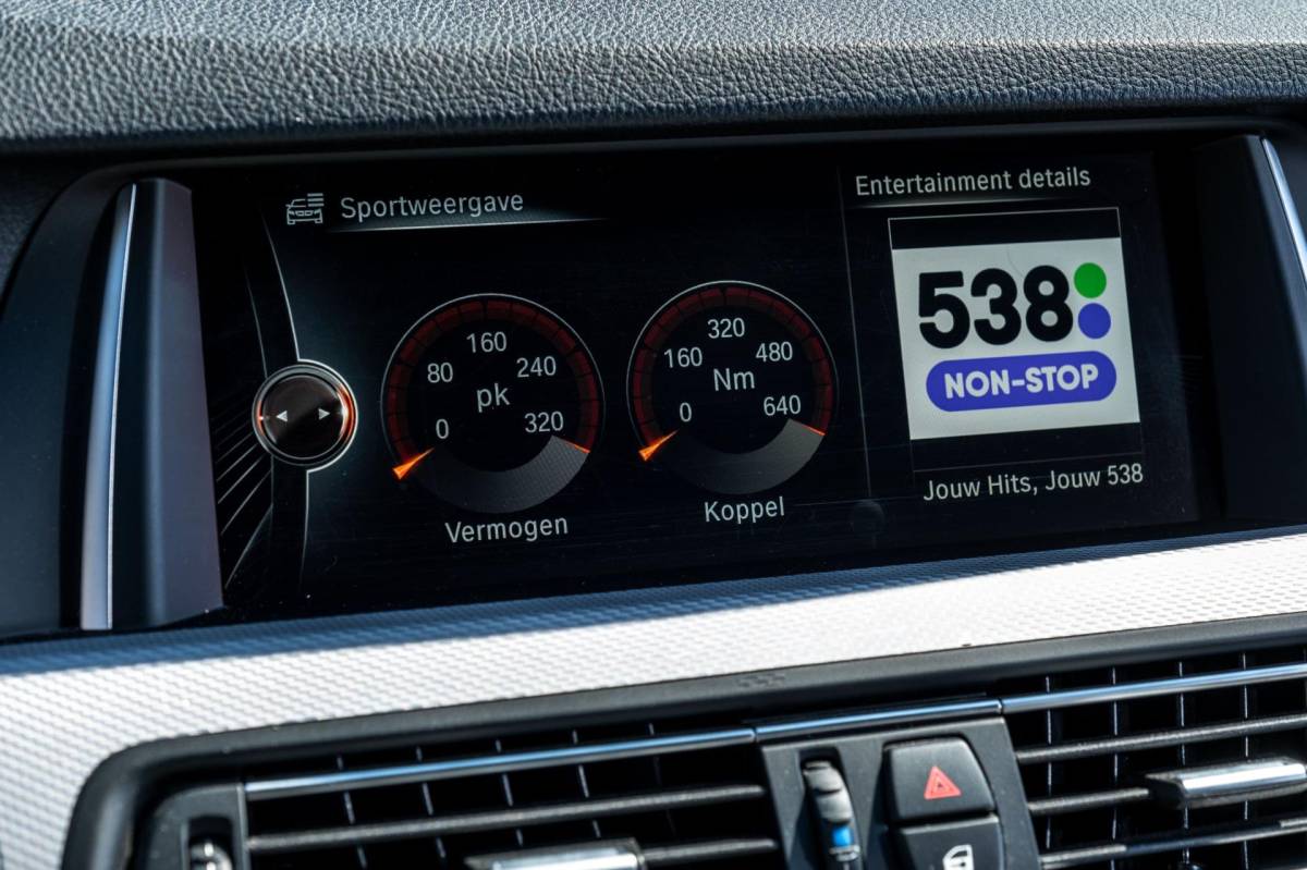 BMW 5 Serie BMW 5-serie Touring 535xd M-Sport Luxury Edion I Hud I Pano I Leder I Trekhaak I