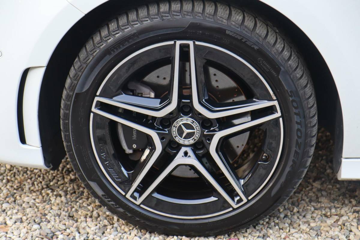 Mercedes-Benz A-Klasse Mercedes A-klasse 250 e 218PK AMG Limited A. Cruise|Carplay|Pano|Widescreen|E.trekhaak|Leder|Camera|Parelmoer wit|Sfeer verlichting|