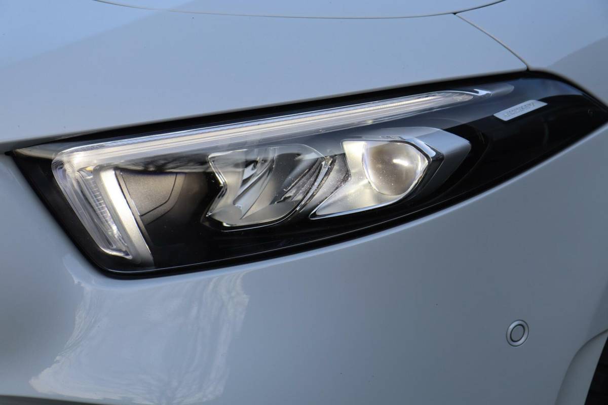 Mercedes-Benz A-Klasse Mercedes A-klasse 250 e 218PK AMG Limited A. Cruise|Carplay|Pano|Widescreen|E.trekhaak|Leder|Camera|Parelmoer wit|Sfeer verlichting|
