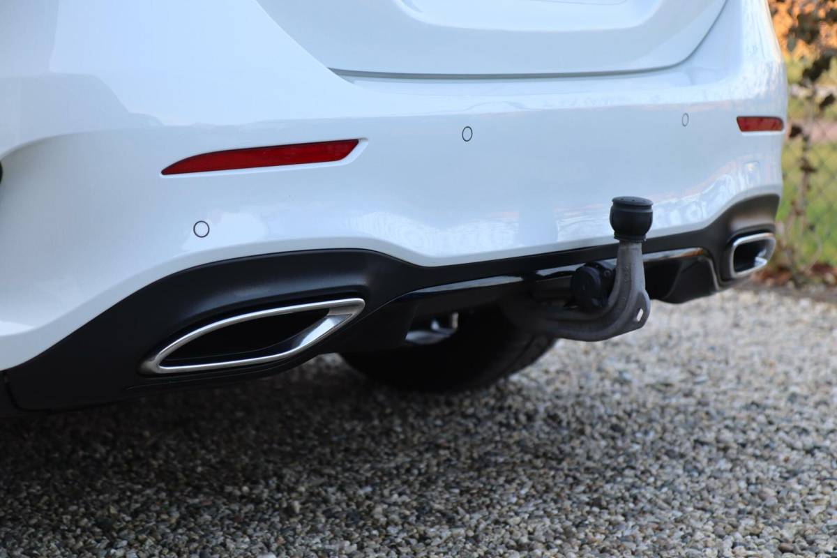 Mercedes-Benz A-Klasse Mercedes A-klasse 250 e 218PK AMG Limited A. Cruise|Carplay|Pano|Widescreen|E.trekhaak|Leder|Camera|Parelmoer wit|Sfeer verlichting|