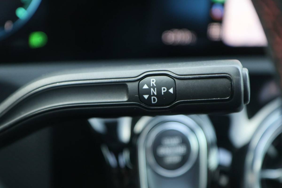 Mercedes-Benz A-Klasse Mercedes A-klasse 250 e 218PK AMG Limited A. Cruise|Carplay|Pano|Widescreen|E.trekhaak|Leder|Camera|Parelmoer wit|Sfeer verlichting|