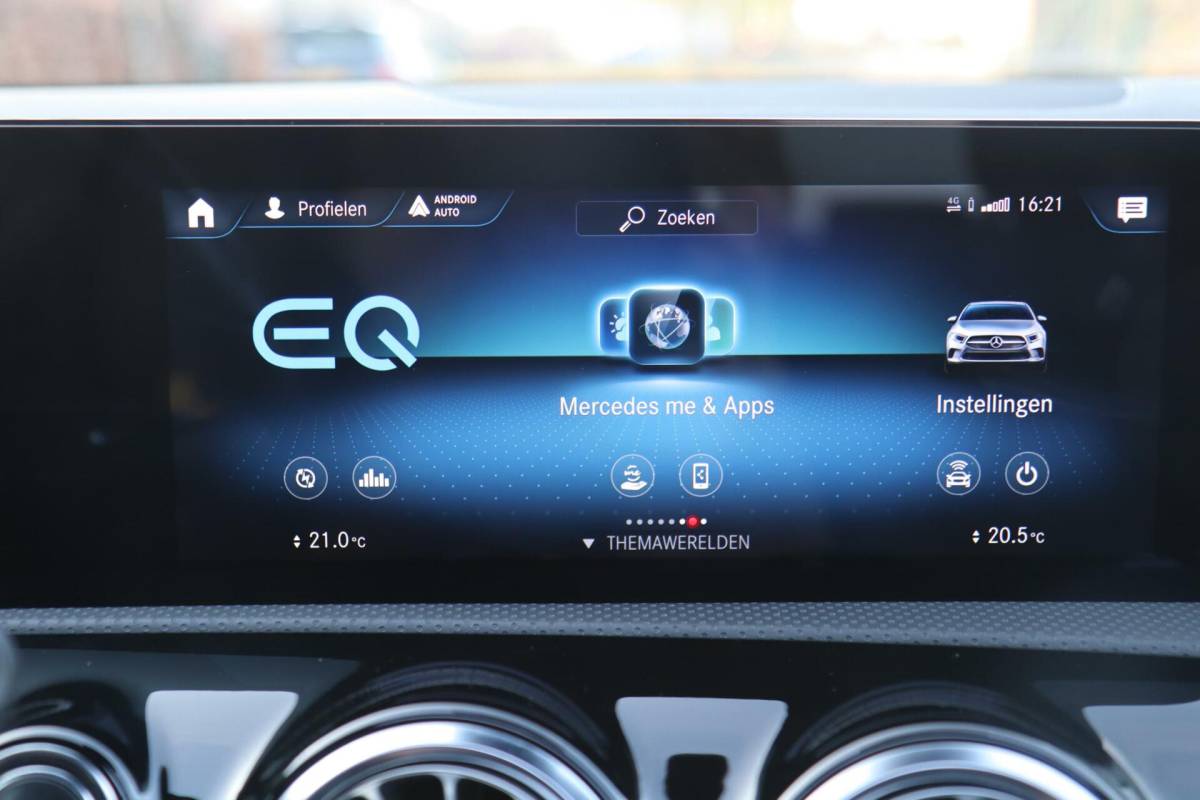 Mercedes-Benz A-Klasse Mercedes A-klasse 250 e 218PK AMG Limited A. Cruise|Carplay|Pano|Widescreen|E.trekhaak|Leder|Camera|Parelmoer wit|Sfeer verlichting|