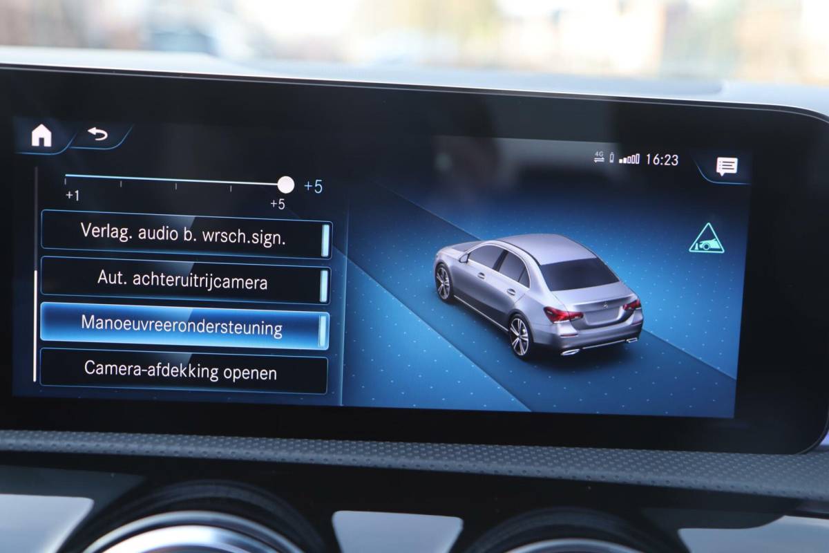 Mercedes-Benz A-Klasse Mercedes A-klasse 250 e 218PK AMG Limited A. Cruise|Carplay|Pano|Widescreen|E.trekhaak|Leder|Camera|Parelmoer wit|Sfeer verlichting|
