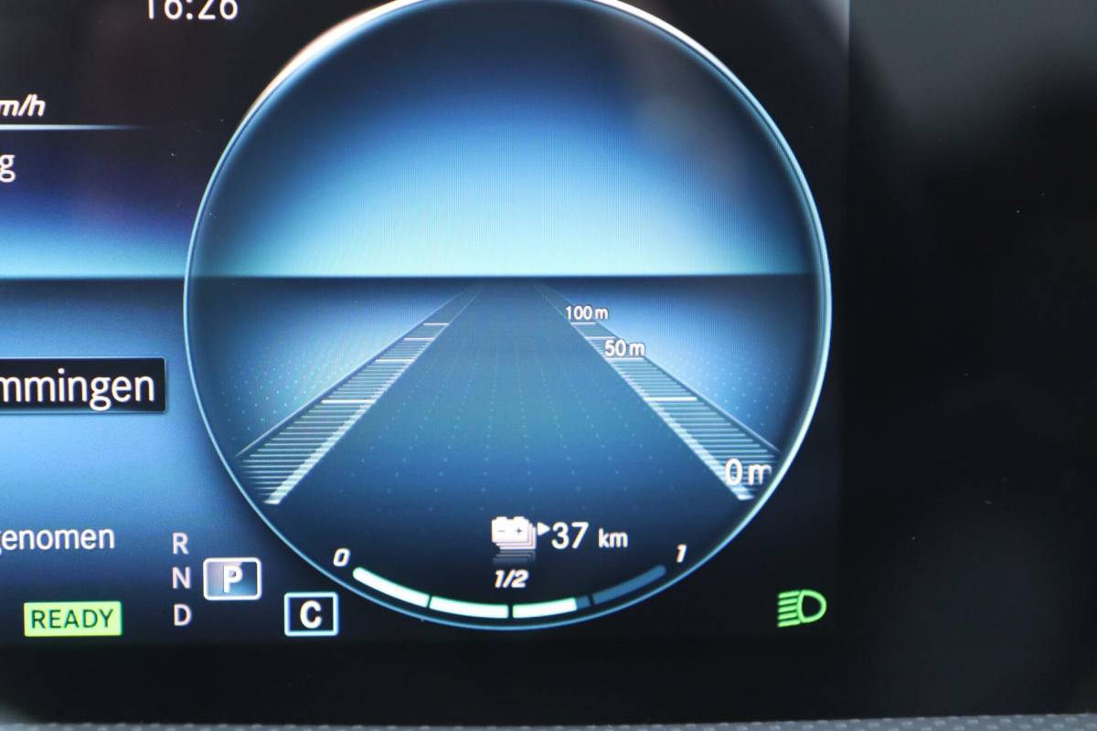 Mercedes-Benz A-Klasse Mercedes A-klasse 250 e 218PK AMG Limited A. Cruise|Carplay|Pano|Widescreen|E.trekhaak|Leder|Camera|Parelmoer wit|Sfeer verlichting|