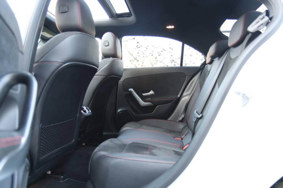 Mercedes-Benz A-Klasse Mercedes A-klasse 250 e 218PK AMG Limited A. Cruise|Carplay|Pano|Widescreen|E.trekhaak|Leder|Camera|Parelmoer wit|Sfeer verlichting|