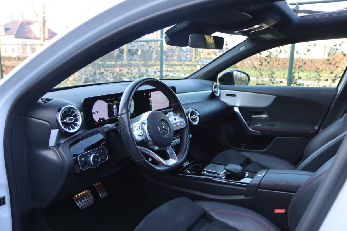 Mercedes-Benz A-Klasse Mercedes A-klasse 250 e 218PK AMG Limited A. Cruise|Carplay|Pano|Widescreen|E.trekhaak|Leder|Camera|Parelmoer wit|Sfeer verlichting|