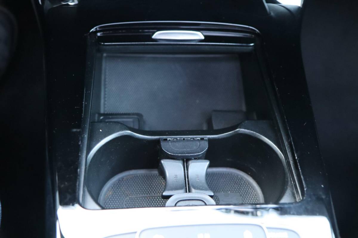 Mercedes-Benz A-Klasse Mercedes A-klasse 250 e 218PK AMG Limited A. Cruise|Carplay|Pano|Widescreen|E.trekhaak|Leder|Camera|Parelmoer wit|Sfeer verlichting|