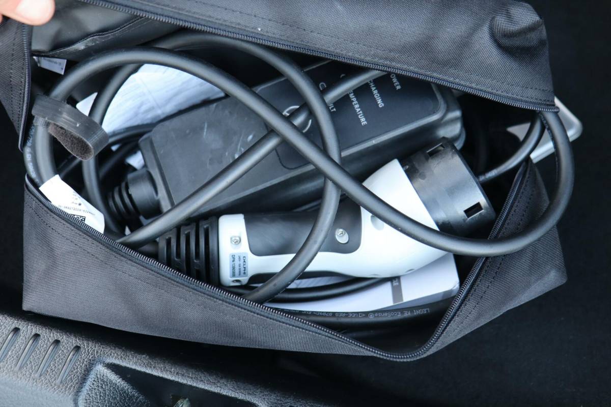Mercedes-Benz A-Klasse Mercedes A-klasse 250 e 218PK AMG Limited A. Cruise|Carplay|Pano|Widescreen|E.trekhaak|Leder|Camera|Parelmoer wit|Sfeer verlichting|
