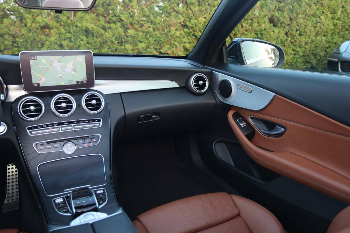 Mercedes-Benz C-Klasse Mercedes C-klasse Cabrio 200 184PK Aut. AMG Premium Airscarf|Nav|Sportzetels|Nekverw.|Stoelverw, koeling|Leder|Pdc|Lmv||Dealer onderhouden|1e eigenaar|23DKM!|