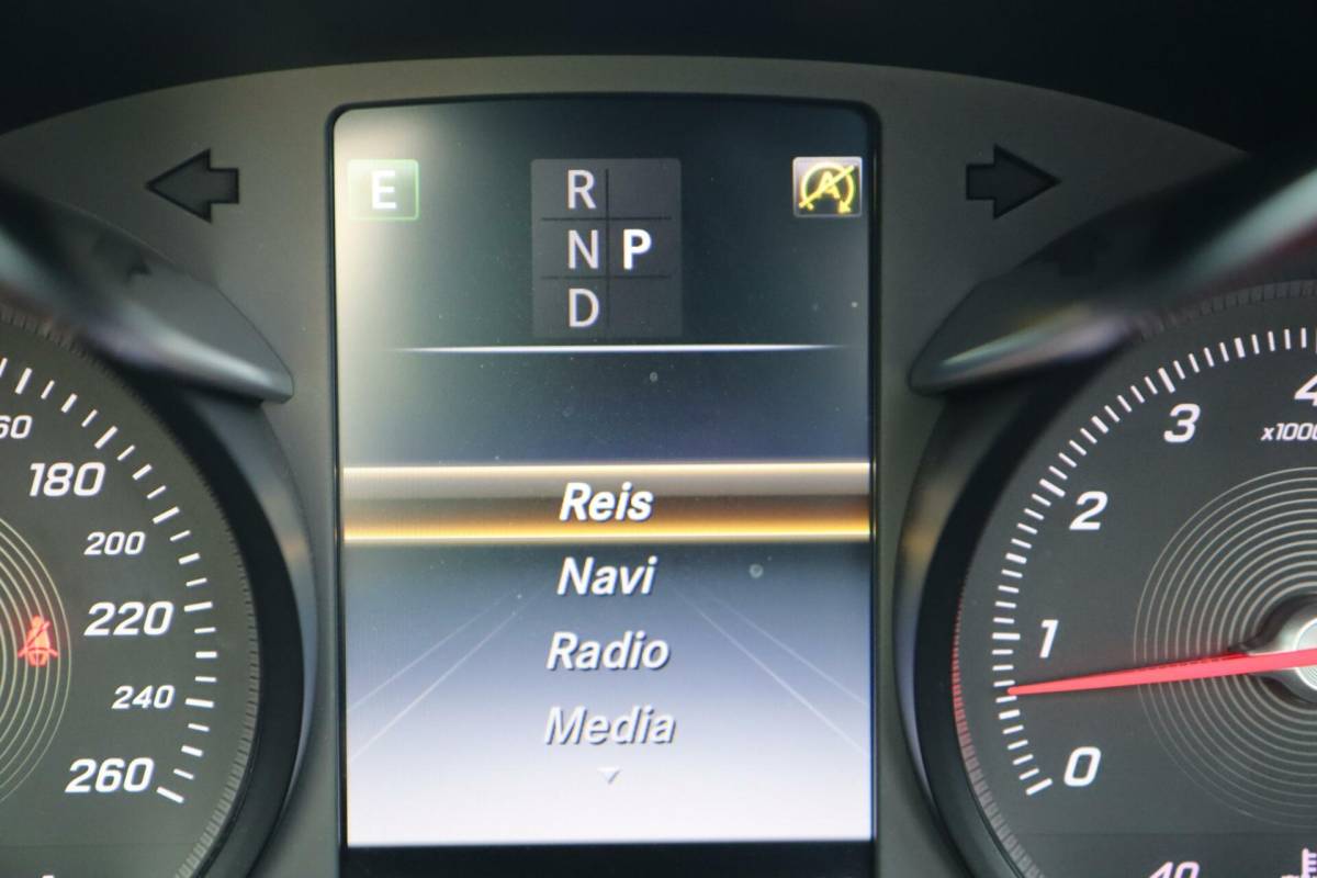 Mercedes-Benz C-Klasse Mercedes C-klasse Cabrio 200 184PK Aut. AMG Premium Airscarf|Nav|Sportzetels|Nekverw.|Stoelverw, koeling|Leder|Pdc|Lmv||Dealer onderhouden|1e eigenaar|23DKM!|