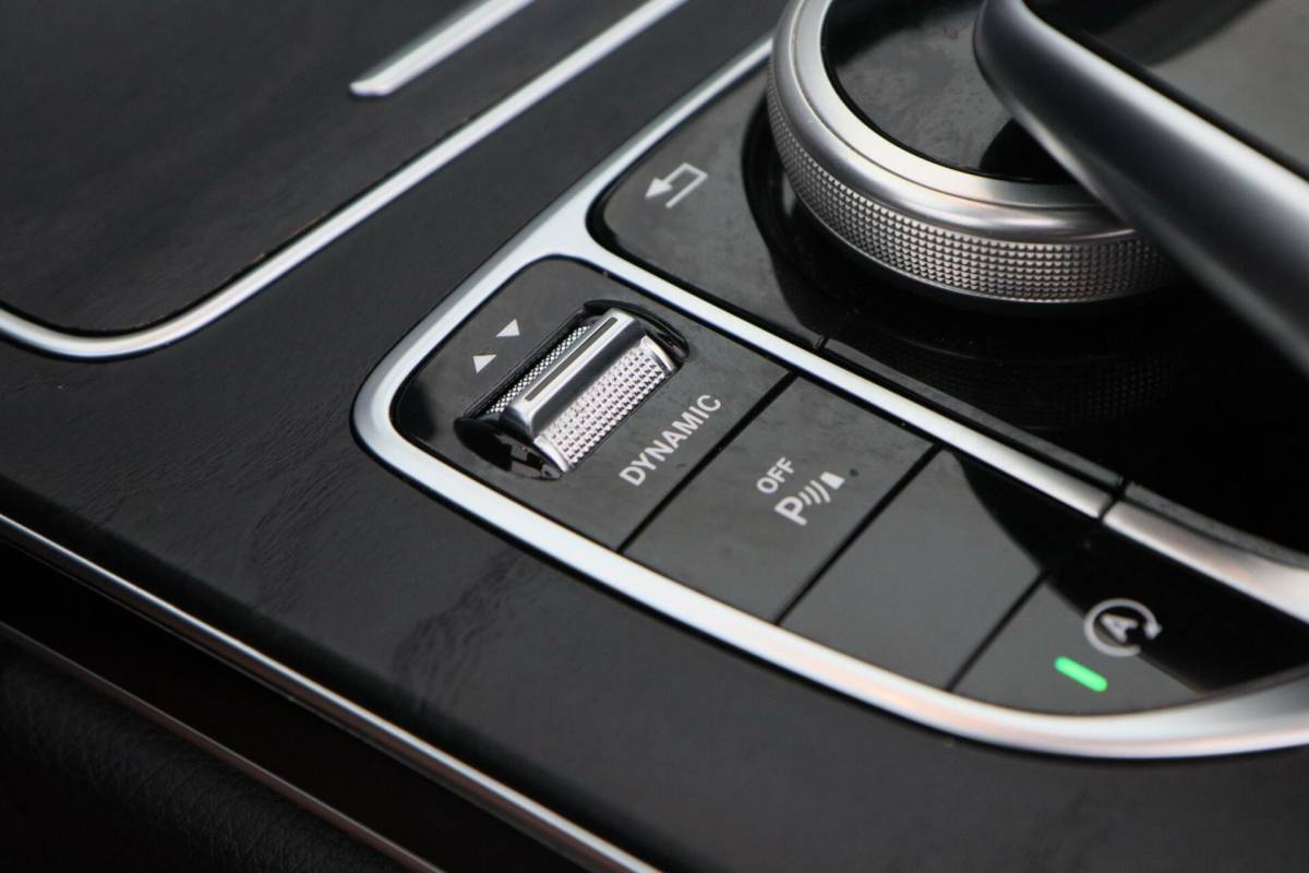 Mercedes-Benz C-Klasse Mercedes C-klasse Cabrio 200 184PK Aut. AMG Premium Airscarf|Nav|Sportzetels|Nekverw.|Stoelverw, koeling|Leder|Pdc|Lmv||Dealer onderhouden|1e eigenaar|23DKM!|