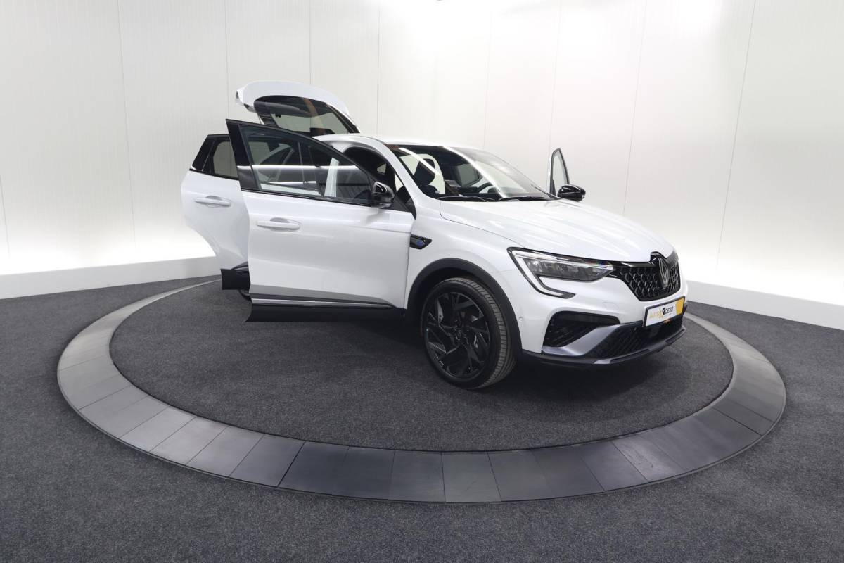 Renault Arkana Renault Arkana 1.6 E-Tech hybrid 145 Esprit Alpine | 360 Camera | Adaptieve Cruise Control | Pack Winter | Dodehoekdetectie