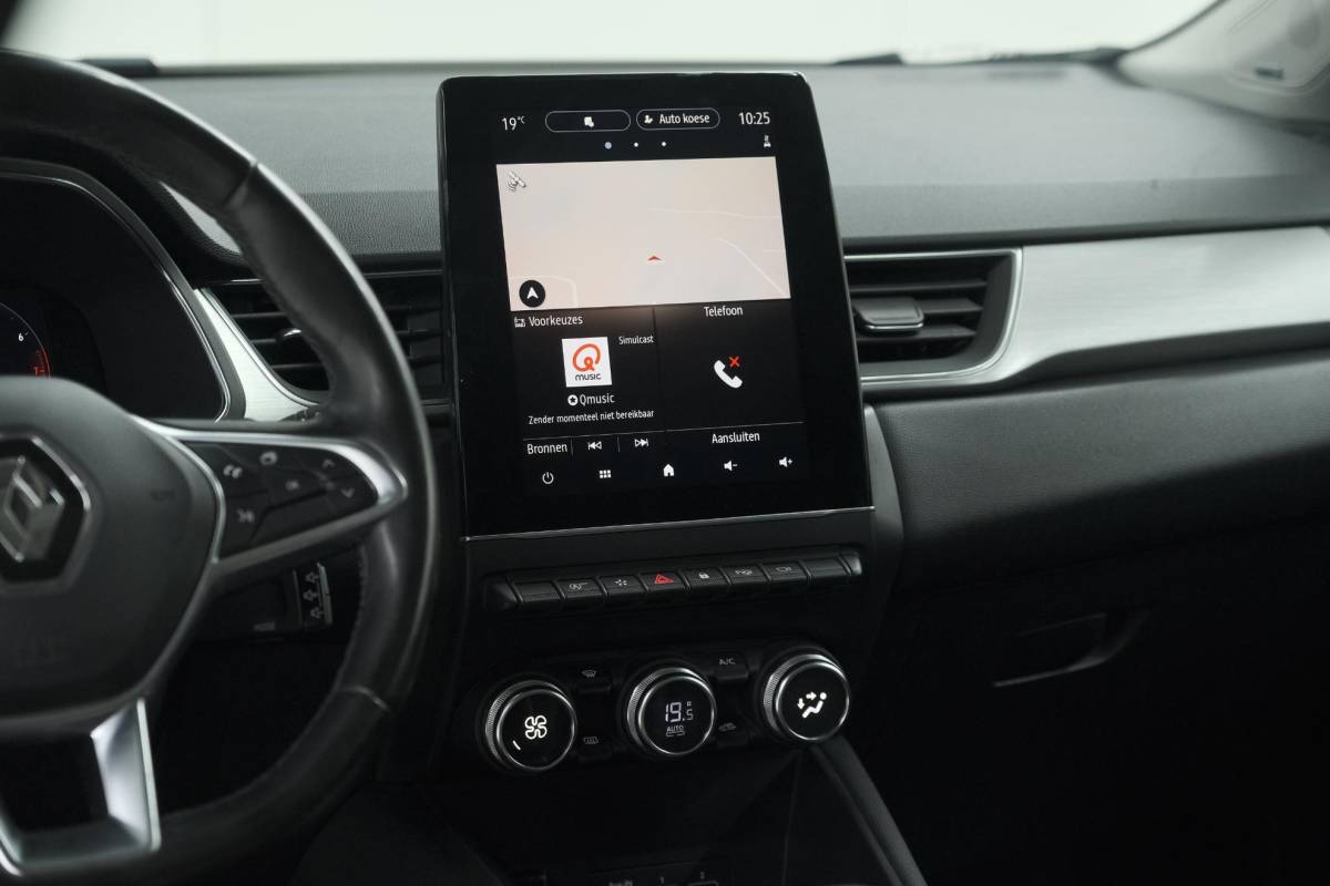 Renault Captur Renault Captur Mild Hybrid 140 EDC Intens | Panoramadak | 360 Camera | BOSE Audio | Pack Winter