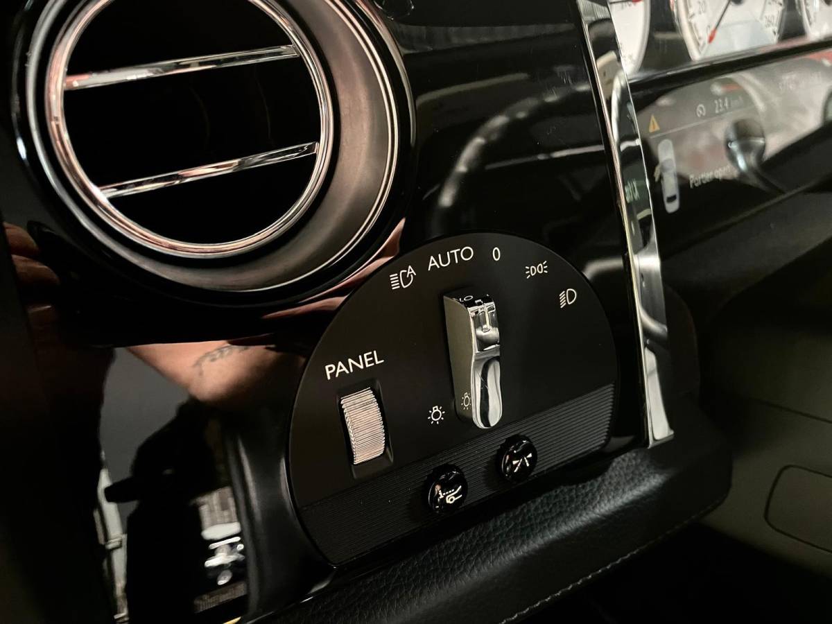 Rolls-Royce Ghost Rolls-Royce Ghost 6.6 V12 HUD Two Tone 571 PK PANODAK BLACK BLACK