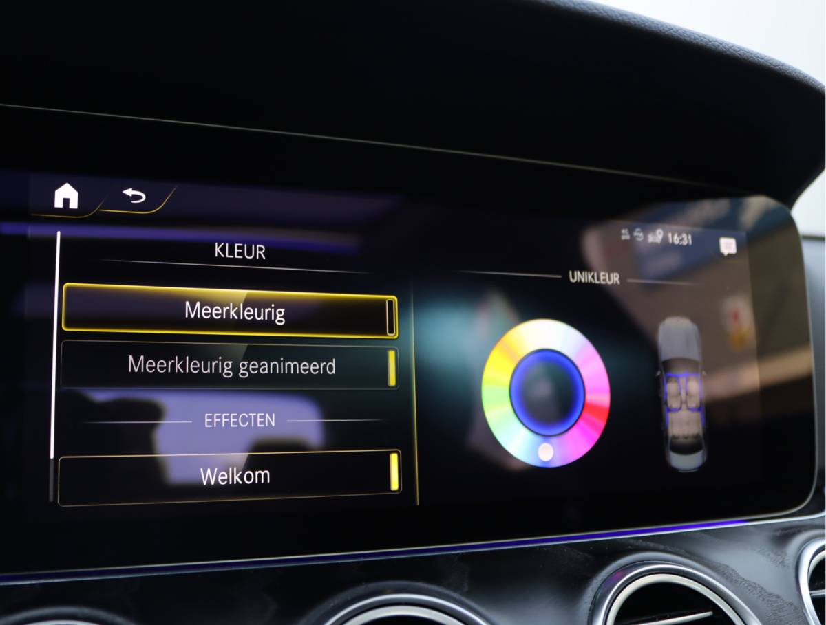 Mercedes-Benz E-Klasse Mercedes-Benz E-klasse 200 Luxury | Panoramadak | Leder | Sfeerverlichting |