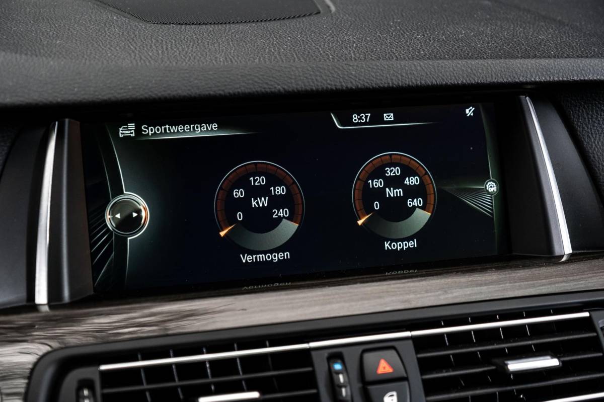 BMW 5 Serie BMW 5-serie Touring 535xd LCI High Executive I Hud I M-sport I Carbonschwarz I Pano I stoelkoeling I
