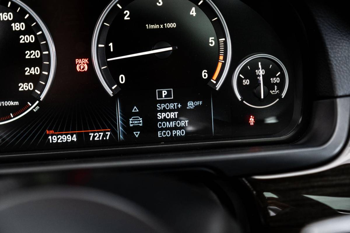 BMW 5 Serie BMW 5-serie Touring 535xd LCI High Executive I Hud I M-sport I Carbonschwarz I Pano I stoelkoeling I