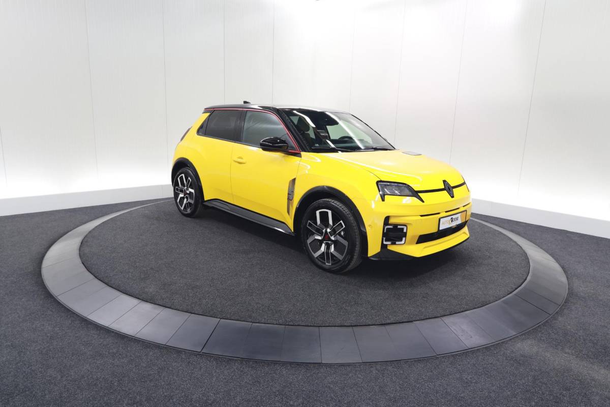 Renault 5 Renault 5 Comfort Range Iconic Cinq 52 kWh | Camera | Adaptieve Cruise Control | Pack Winter | Navigatie | 18 Inch Lichtmetalen Velgen