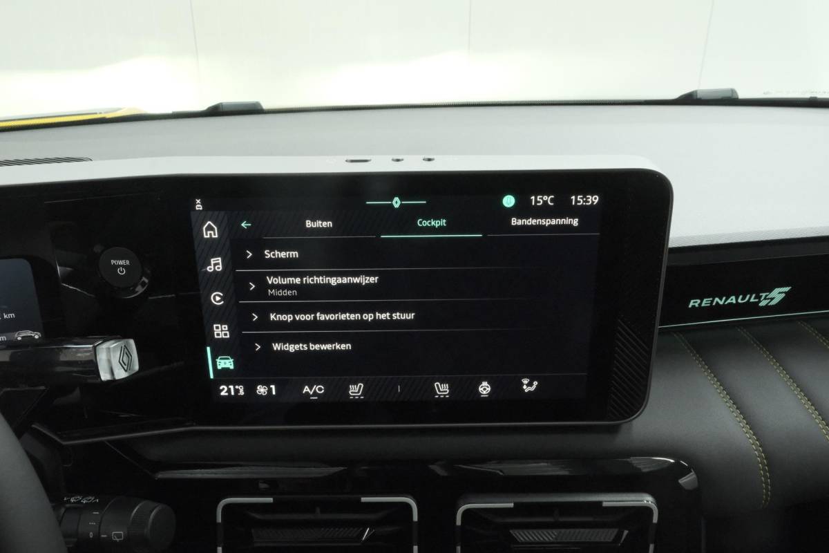 Renault 5 Renault 5 Comfort Range Iconic Cinq 52 kWh | Camera | Adaptieve Cruise Control | Pack Winter | Navigatie | 18 Inch Lichtmetalen Velgen