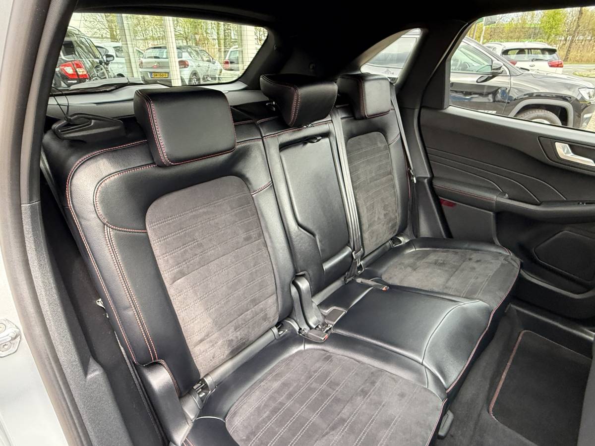 Ford Kuga Ford Kuga 2.5 PHEV ST-Line X | Black Pack | Full LED | Pano | B&O | Apple Carplay | Stuur- stoelverwarming | Elek. Klep