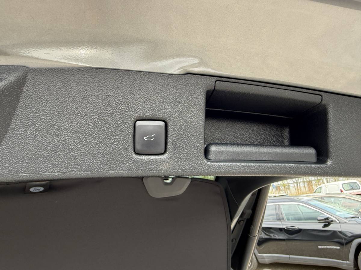 Ford Kuga Ford Kuga 2.5 PHEV ST-Line X | Black Pack | Full LED | Pano | B&O | Apple Carplay | Stuur- stoelverwarming | Elek. Klep