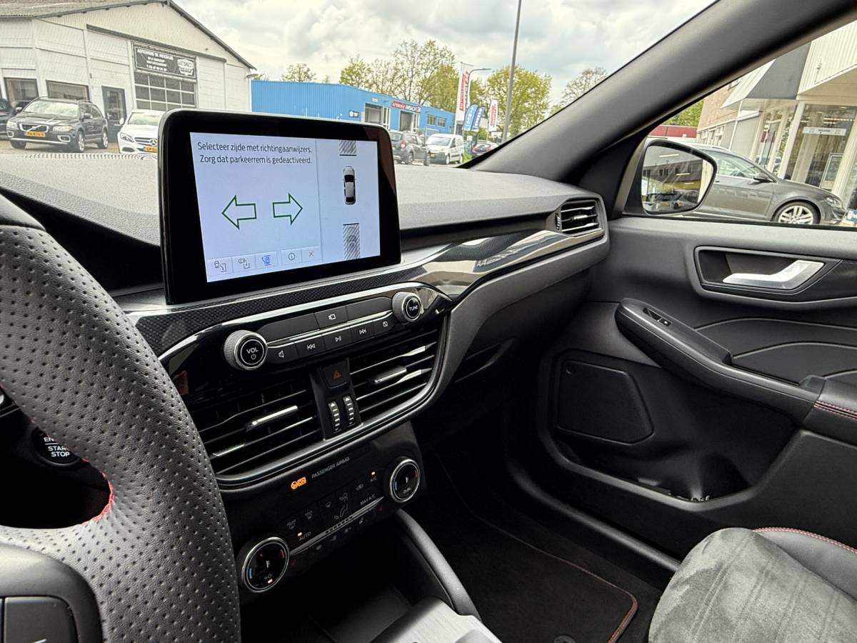 Ford Kuga Ford Kuga 2.5 PHEV ST-Line X | Black Pack | Full LED | Pano | B&O | Apple Carplay | Stuur- stoelverwarming | Elek. Klep